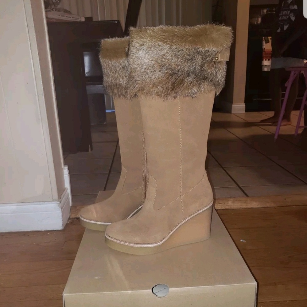UGG Valberg  - Chestnut -BRAND NEW